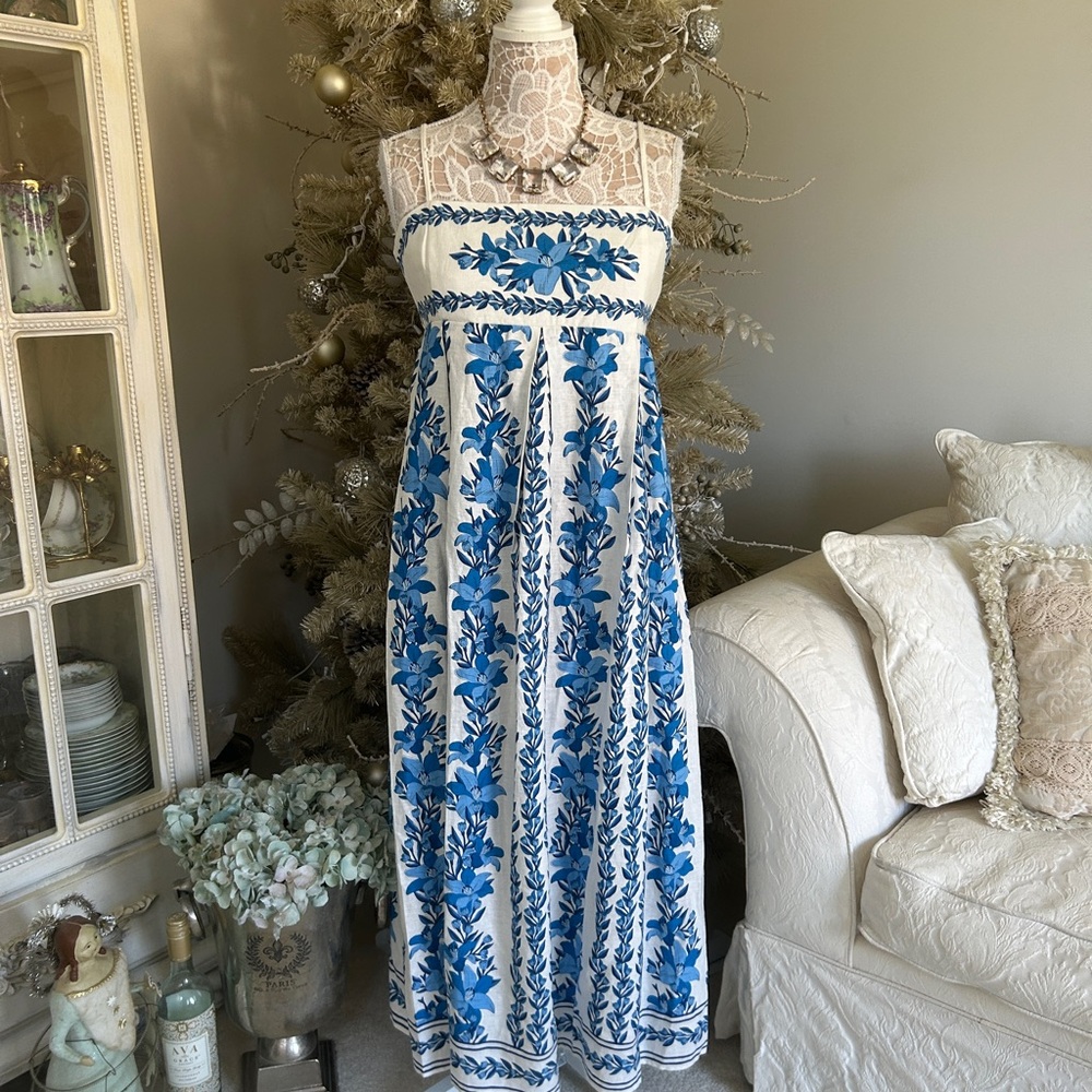 NWOT! Elegant Blue and White Floral maxi Dress